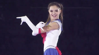 <i>Sailor Moon</i> Cosplay Works Well With Figure Skating<em></em>